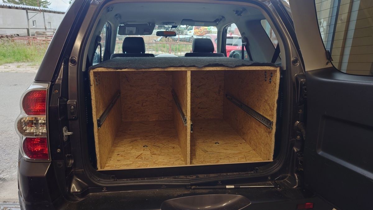 Organizační vestavba do Suzuki Grand Vitara